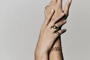 0003. Tria Ring thumbnail